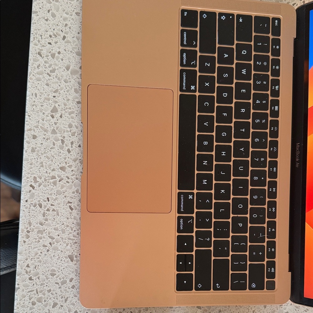 Apple Laptop in Elegant rose Mac book air Gold computer portable wireless - Picture 5 of 9
